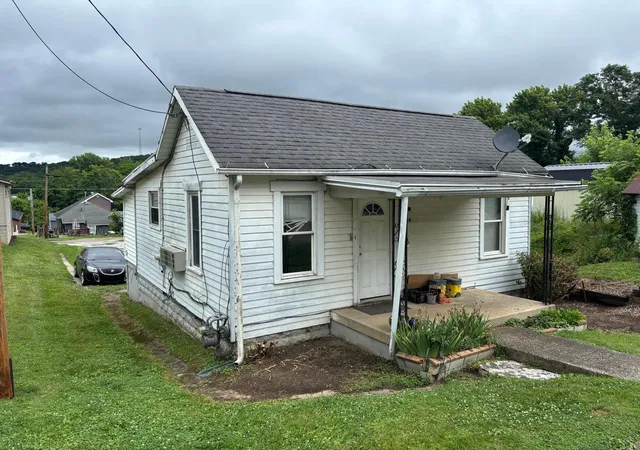 Homes for sale in Logan, OH | 1368 Charles St, Logan, OH 43138 | MLS# 226023882
