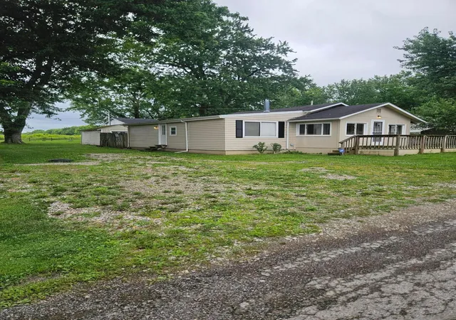 Homes for sale in Thornville, OH | 13522 Queen Rd Ne, Thornville, OH 43076 | MLS# 226023890