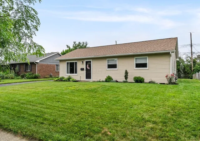 Homes for sale in Hilliard, OH | 3694 Westbrook Dr, Hilliard, OH 43026 | MLS# 226023911