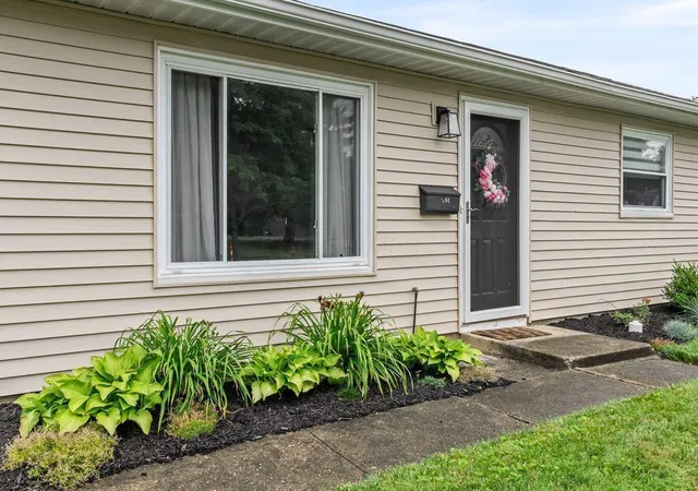 Homes for sale in Hilliard, OH | 3694 Westbrook Dr, Hilliard, OH 43026 | MLS# 226023911
