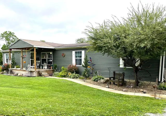 Homes for sale in Logan, OH | 16282 Cox Rd, Logan, OH 43138 | MLS# 226023912
