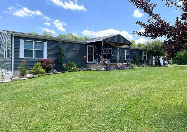 Homes for sale in Logan, OH | 16282 Cox Rd, Logan, OH 43138 | MLS# 226023912