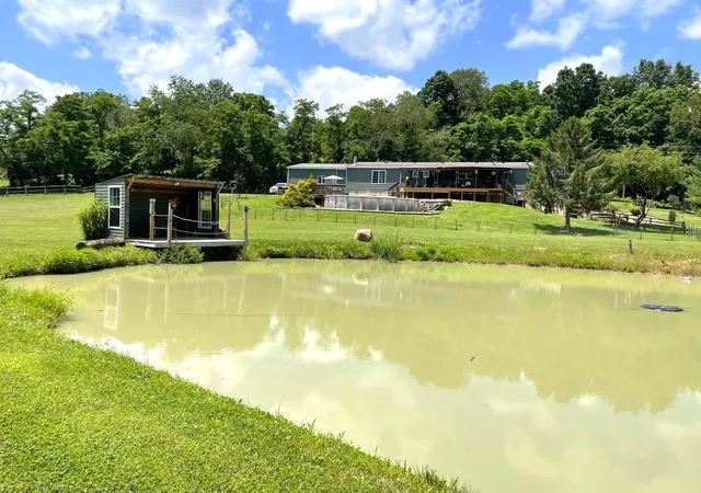 Homes for sale in Logan, OH | 16282 Cox Rd, Logan, OH 43138 | MLS# 226023912