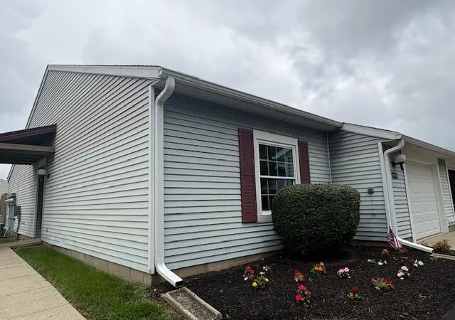 Homes for sale in Newark, OH | 110 Pimlico Ave #6-A, Newark, OH 43055 | MLS# 226023926