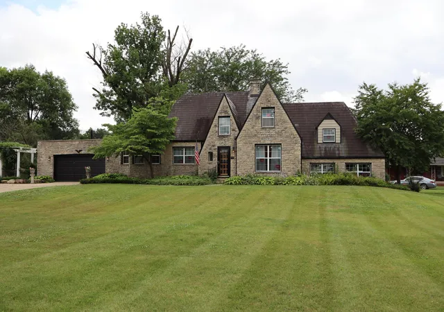 Homes for sale in Ashville, OH | 75 Church St, Ashville, OH 43103 | MLS# 226024009
