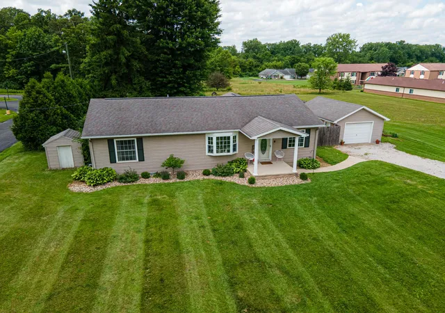 Homes for sale in Bucyrus, OH | 1849 Whetstone St, Bucyrus, OH 44820 | MLS# 226024016