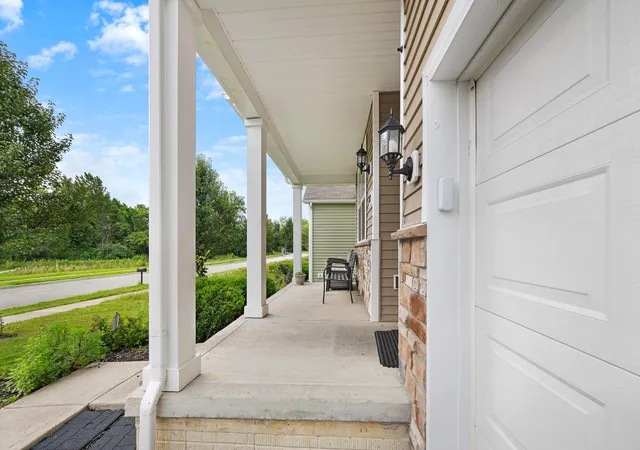 Photo 3 of Single family home for sale at 1207 Snipe View Loop E, Blacklick, OH 43004 | MLS# 226031239 | Listing updated on 2026-10-06