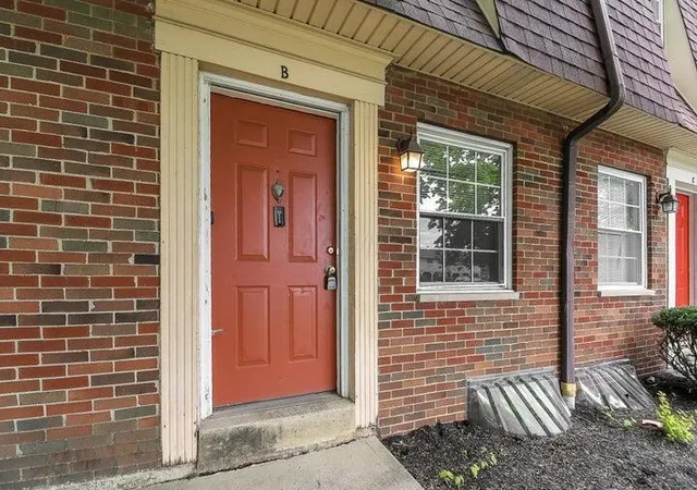 Condo for sale at 5690 Beechcroft Rd #B, Columbus, OH 43229 | MLS# 226023986