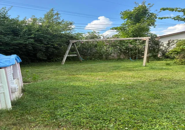 2nd image of 959 Pleasant Dr, Reynoldsburg, OH 43068 | MLS# 226024826