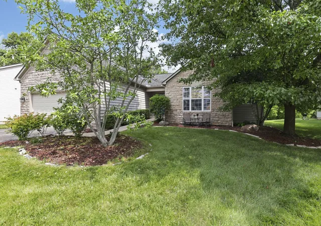 Photo 2 of Single family home for sale at 8353 Almond Park Dr, Blacklick, OH 43004 | MLS# 226025198 | Listing updated on 2026-07-28