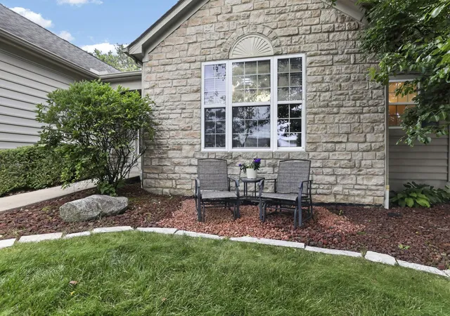 Photo 4 of Single family home for sale at 8353 Almond Park Dr, Blacklick, OH 43004 | MLS# 226025198 | Listing updated on 2026-07-28