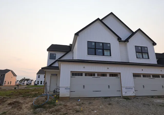 1st image of 5726 Dutch Ln, Powell, OH 43065 | MLS# 226024003