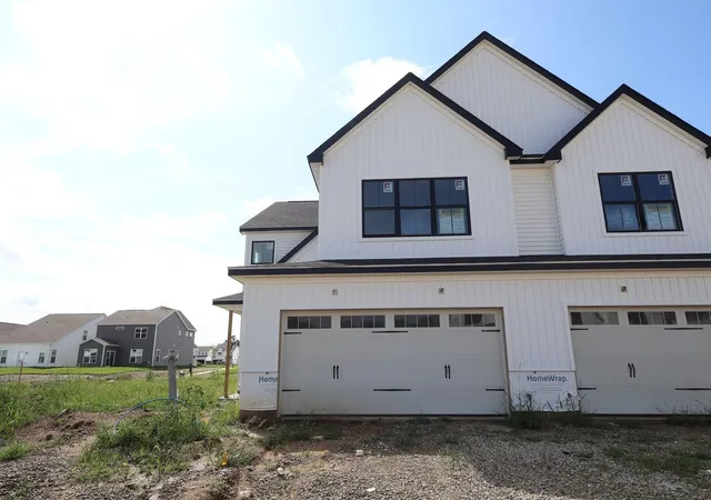 1st image of 5726 Dutch Ln, Powell, OH 43065 | MLS# 226024003