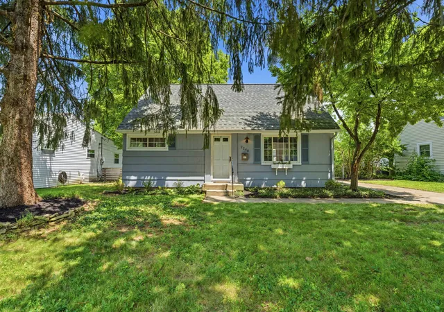 Homes for sale in Upper Arlington, OH | 2246 Shrewsbury Rd, Upper Arlington, OH 43221 | MLS# 226024102