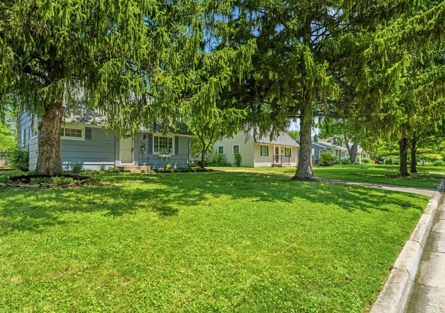 Homes for sale in Upper Arlington, OH | 2246 Shrewsbury Rd, Upper Arlington, OH 43221 | MLS# 226024102