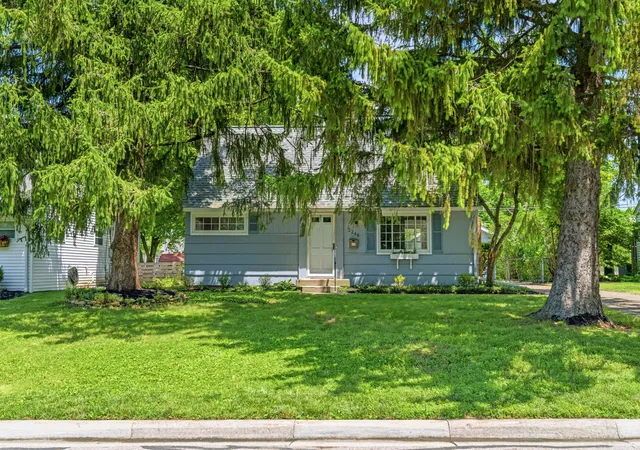 Homes for sale in Upper Arlington, OH | 2246 Shrewsbury Rd, Upper Arlington, OH 43221 | MLS# 226024102