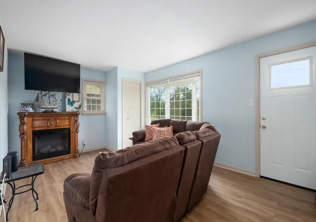 Homes for sale in Newark, OH | 6333 Fallsburg Rd Ne, Newark, OH 43055 | MLS# 226025228