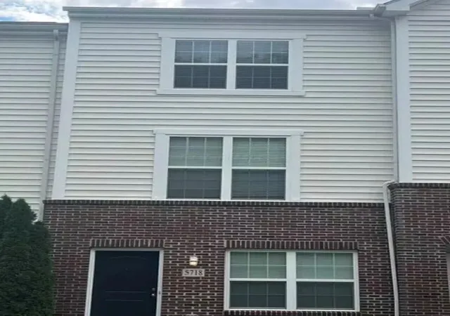 1st image of 5718 Pittsford Dr, Westerville, OH 43081 | MLS# 226024010
