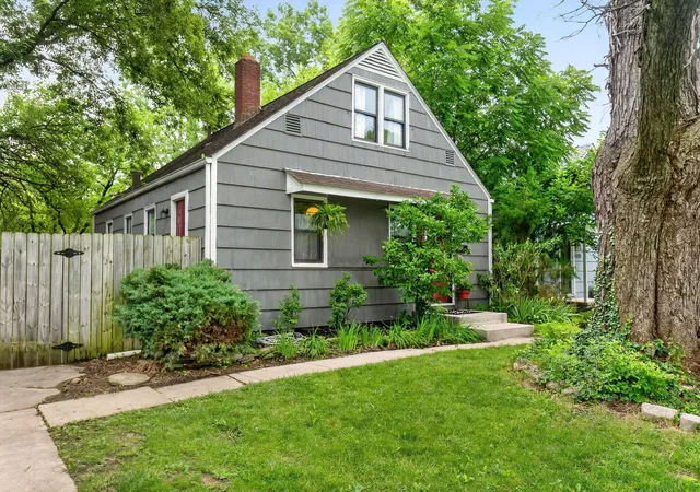 Homes for sale in Worthington, OH | 5698 Indianola Ave, Worthington, OH 43085 | MLS# 226024066