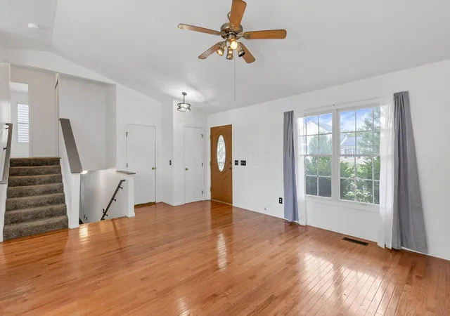 Photo 2 of Single family home for sale at 3697 Pendent Ln, Columbus, OH 43207 | MLS# 226024018 | Listing updated on 2026-10-01