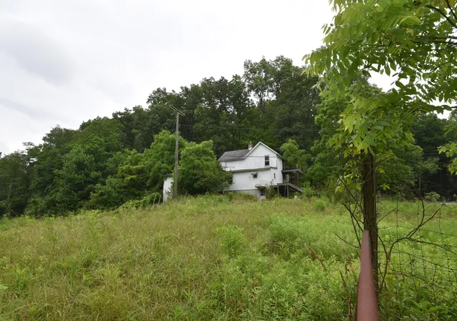 3rd image of 10989 Frasure Helber Rd, Logan, OH 43138 | MLS# 226024067
