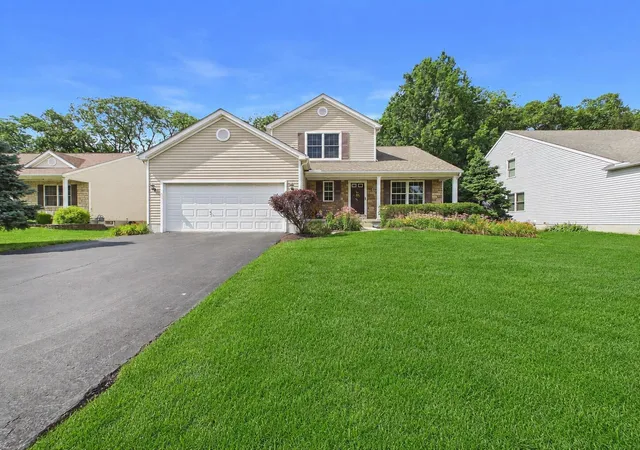 1st image of 3884 Black Pine Dr, Grove City, OH 43123 | MLS# 226024076
