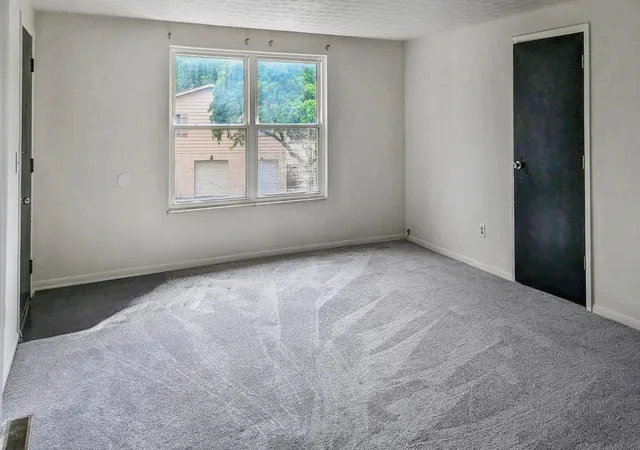 Photo 4 of Condo for sale at 2498 Nassau Dr #34A, Columbus, OH 43232 | MLS# 226024583 | Listing updated on 2026-07-28