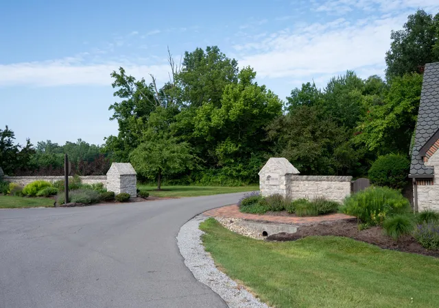 3rd image of 129 Hidden Creek Dr, Galloway, OH 43119 | MLS# 226024049