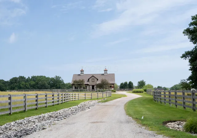 5th image of 129 Hidden Creek Dr, Galloway, OH 43119 | MLS# 226024049