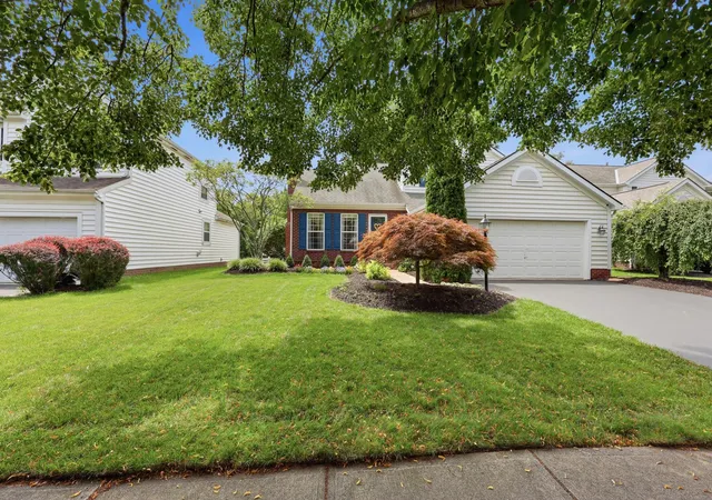 Homes for sale in New Albany, OH | 1681 Gosport Pl, New Albany, OH 43054 | MLS# 226024131