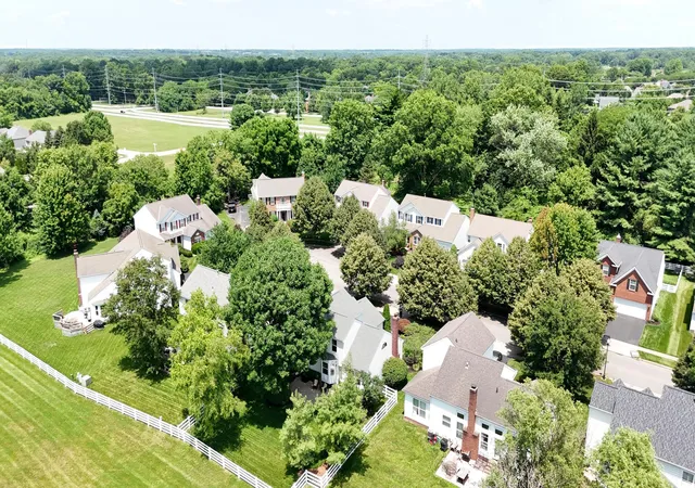 Homes for sale in New Albany, OH | 1681 Gosport Pl, New Albany, OH 43054 | MLS# 226024131