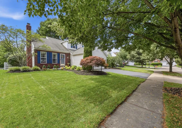 Homes for sale in New Albany, OH | 1681 Gosport Pl, New Albany, OH 43054 | MLS# 226024131