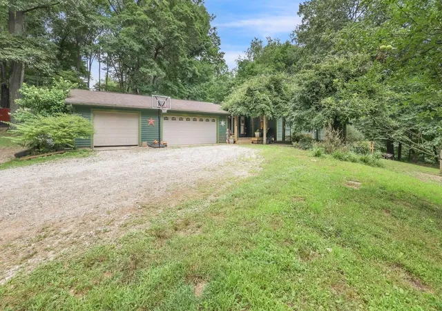 2nd image of 1795 Welsh Hills Rd Ne, Granville, OH 43023 | MLS# 226024063