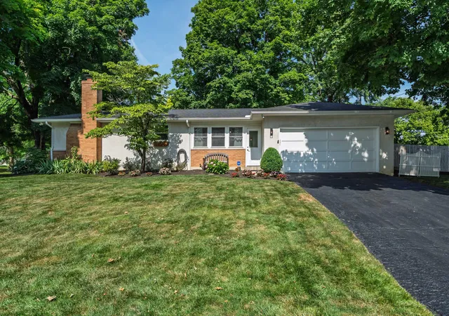 Homes for sale in Columbus, OH | 1102 Kennington Ave, Columbus, OH 43220 | MLS# 226025391