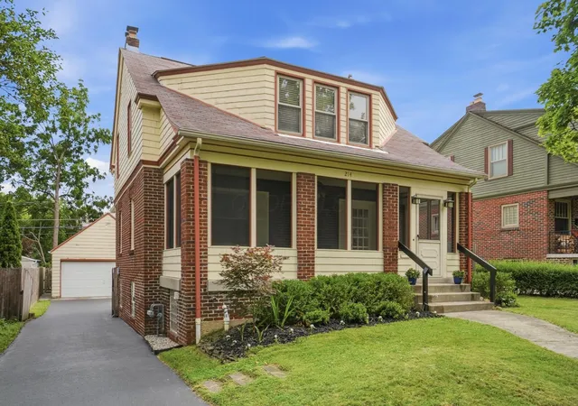 Homes for sale in Columbus, OH | 214 Northridge Rd, Columbus, OH 43214 | MLS# 226025006