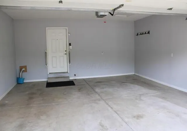 Listing Photo 2 - Condo for sale in building located at 175 Hanover Ct, Delaware, OH 43015