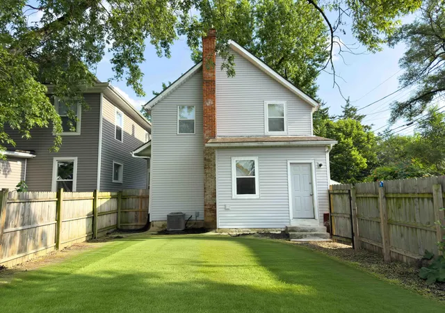 Photo 3 of Single family home for sale at 1120 E Kossuth St, Columbus, OH 43206 | MLS# 226024217 | Listing updated on 2026-09-28