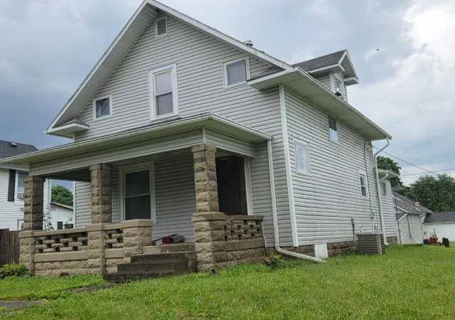 Photo 2 of Sale Pending at 75 Perry St, Saint Louisville, OH 43071 | MLS# 226024083 | Listing updated on 2026-08-25