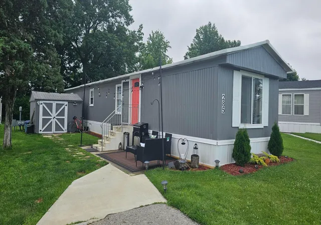 Homes for sale in Lewis Center, OH | 285 Walnut Blvd, Lewis Center, OH 43035 | MLS# 226024101