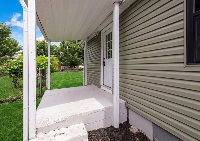Homes for sale in Lancaster, OH | 401 South St, Lancaster, OH 43130 | MLS# 226024421
