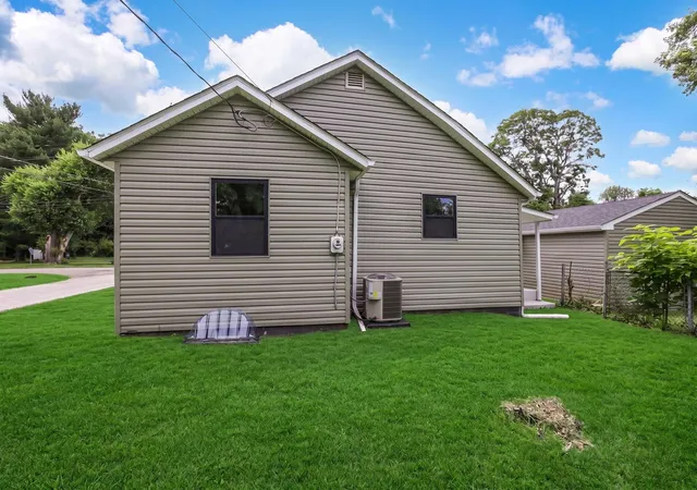 4th image of 401 South St, Lancaster, OH 43130 | MLS# 226024421