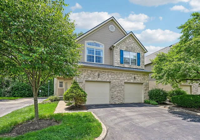 Homes for sale in Hilliard, OH | 5515 Village Xing, Hilliard, OH 43026 | MLS# 226024295