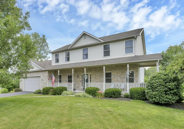 Homes for sale in Pataskala, OH | 48 Melissa Ct, Pataskala, OH 43062 | MLS# 226024750