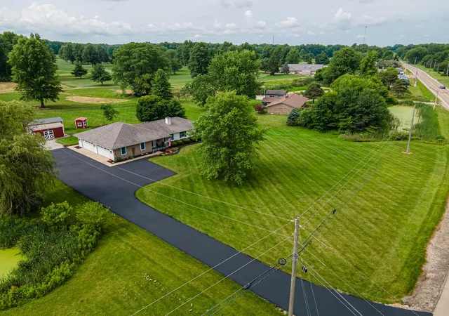 Homes for sale in Centerburg, OH | 3084 Columbus Rd, Centerburg, OH 43011 | MLS# 226024136