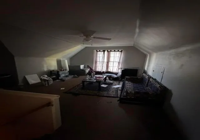 9th image of 329 N Main St, Utica, OH 43080 | MLS# 226024143