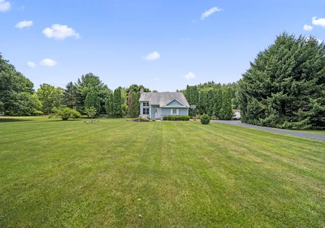 Photo 2 of Single family home for sale at 1205 Holton Rd, Grove City, OH 43123 | MLS# 226024731 | Listing updated on 2026-08-09