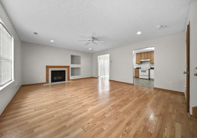 Photo 3 of Single family home for sale at 3691 Parker Knoll Ln, Columbus, OH 43219 | MLS# 226024156 | Listing updated on 2026-09-14