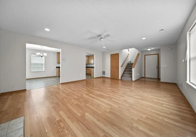 Photo 4 of Single family home for sale at 3691 Parker Knoll Ln, Columbus, OH 43219 | MLS# 226024156 | Listing updated on 2026-09-14