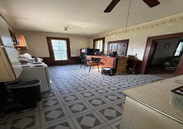5th image of 403 N Main St, Utica, OH 43080 | MLS# 226024152