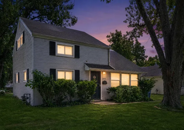 2nd image of 2418 Century Dr, Columbus, OH 43211 | MLS# 226024559